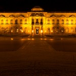 Dresden Zwinger Außenansicht bei Nacht